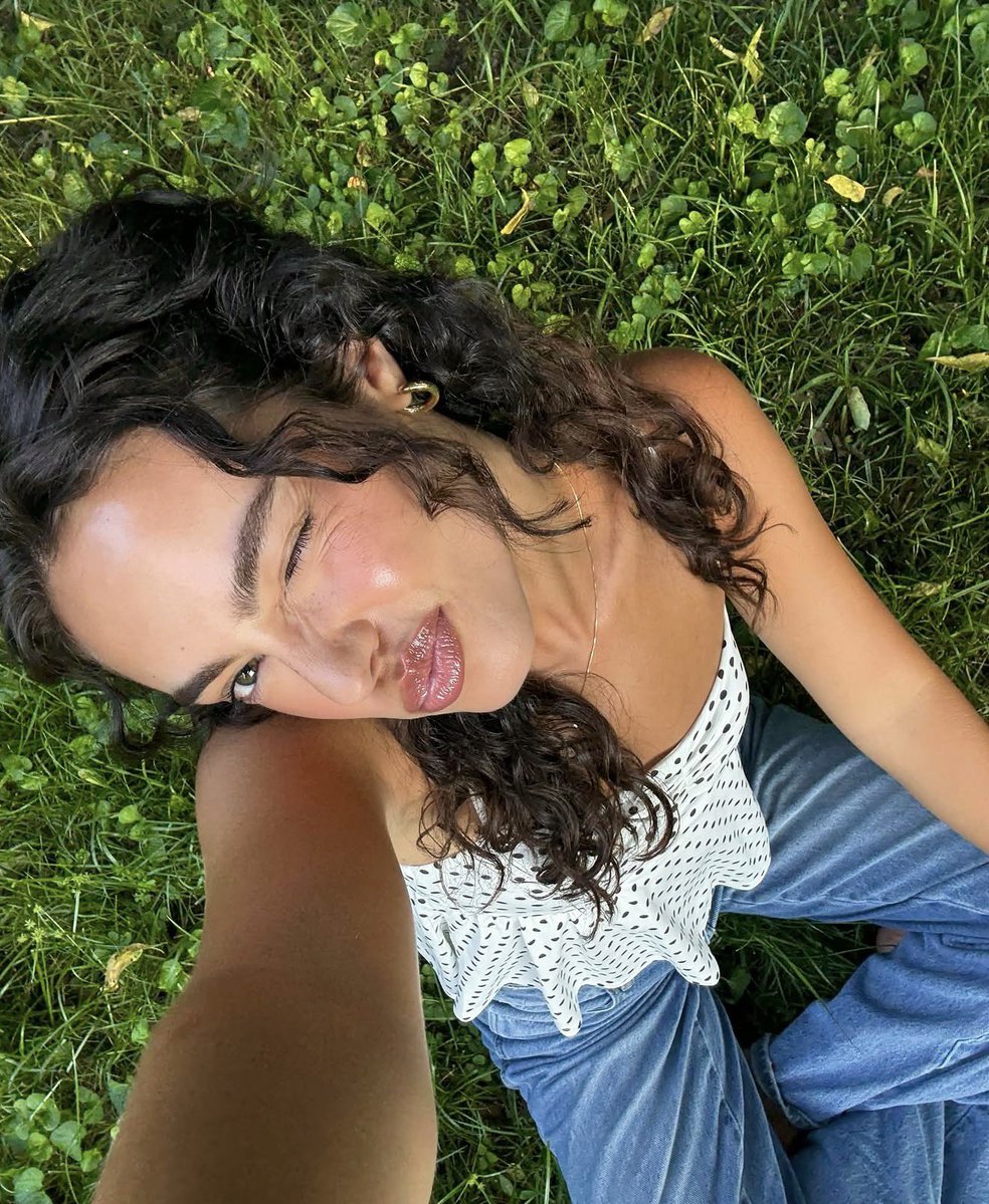 anastasia tweet media