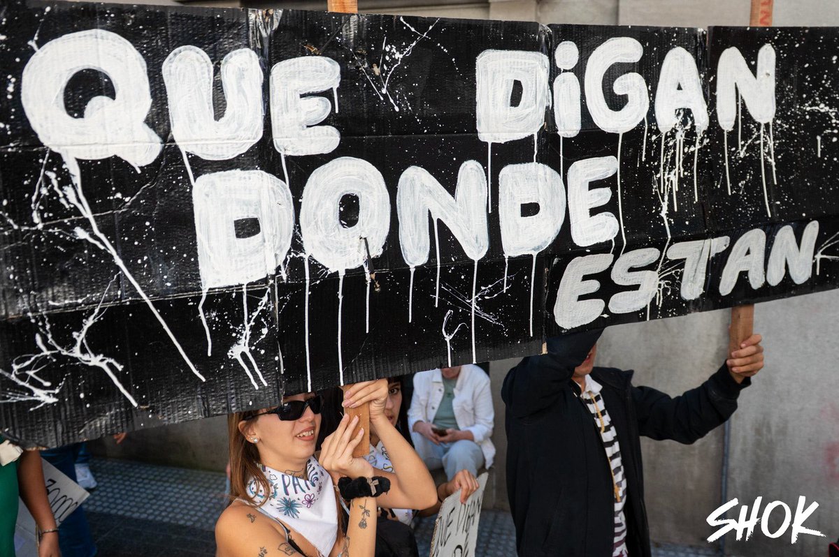 shokargentina's tweet photo. A 50 años del golpe militar, miles de personas acompañaron la convocatoria de los organismos de derechos humanos y de organizaciones sociales y políticas, marchando  a Plaza de Mayo, reafirmando la lucha por la verdad, la memoria y la justicia. https://t.co/wXMZVpKQF1