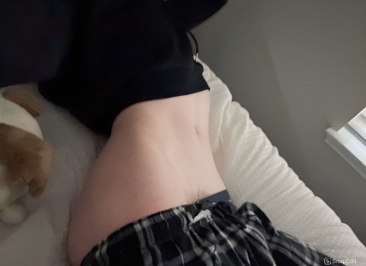 bird 🔞 tweet media