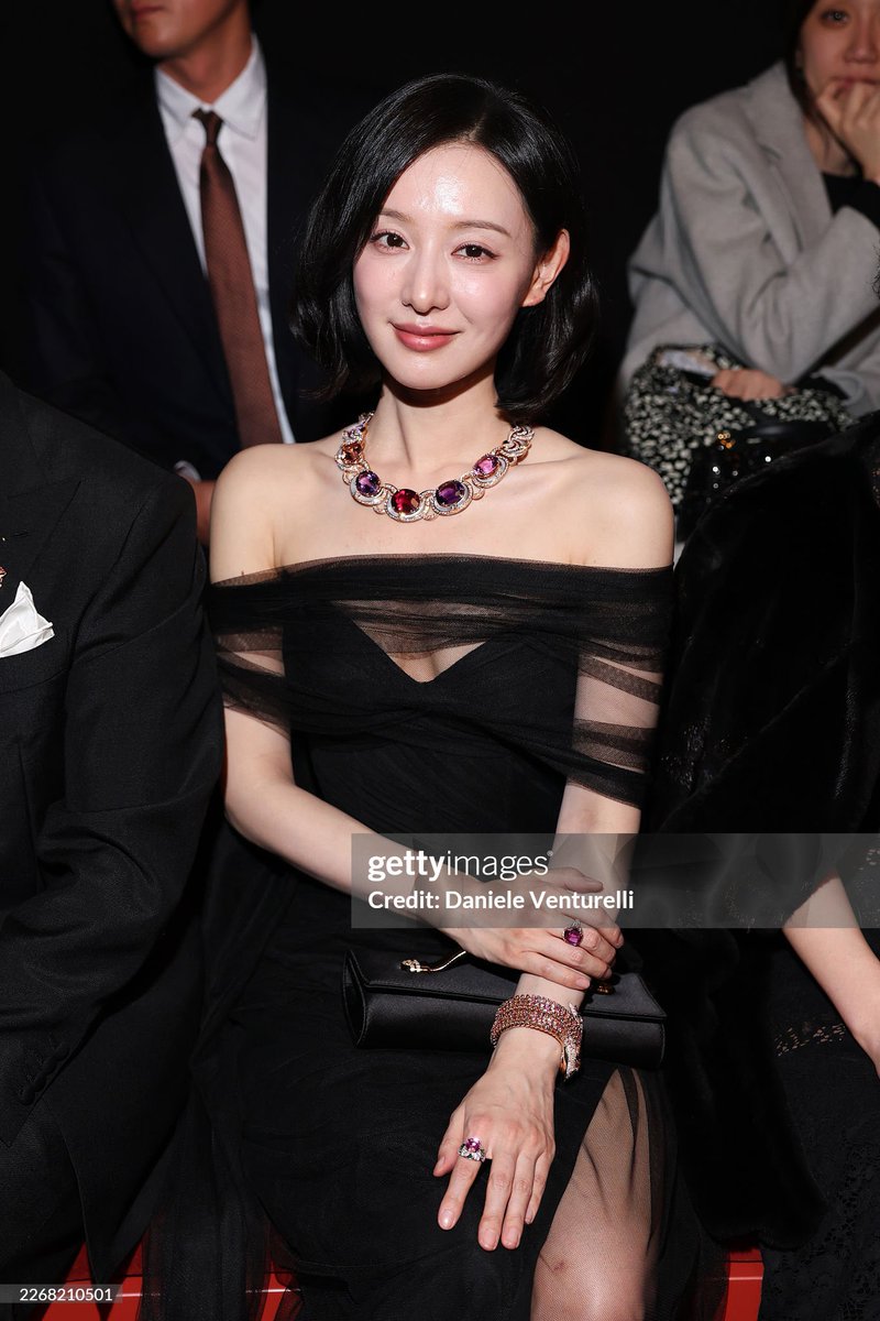 KIM JIWON BASE tweet media