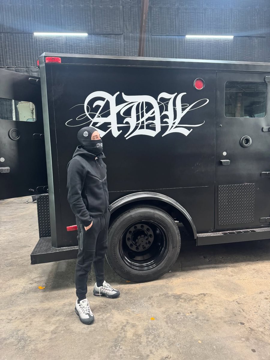 𝔣𝔩𝔢𝔵 tweet media