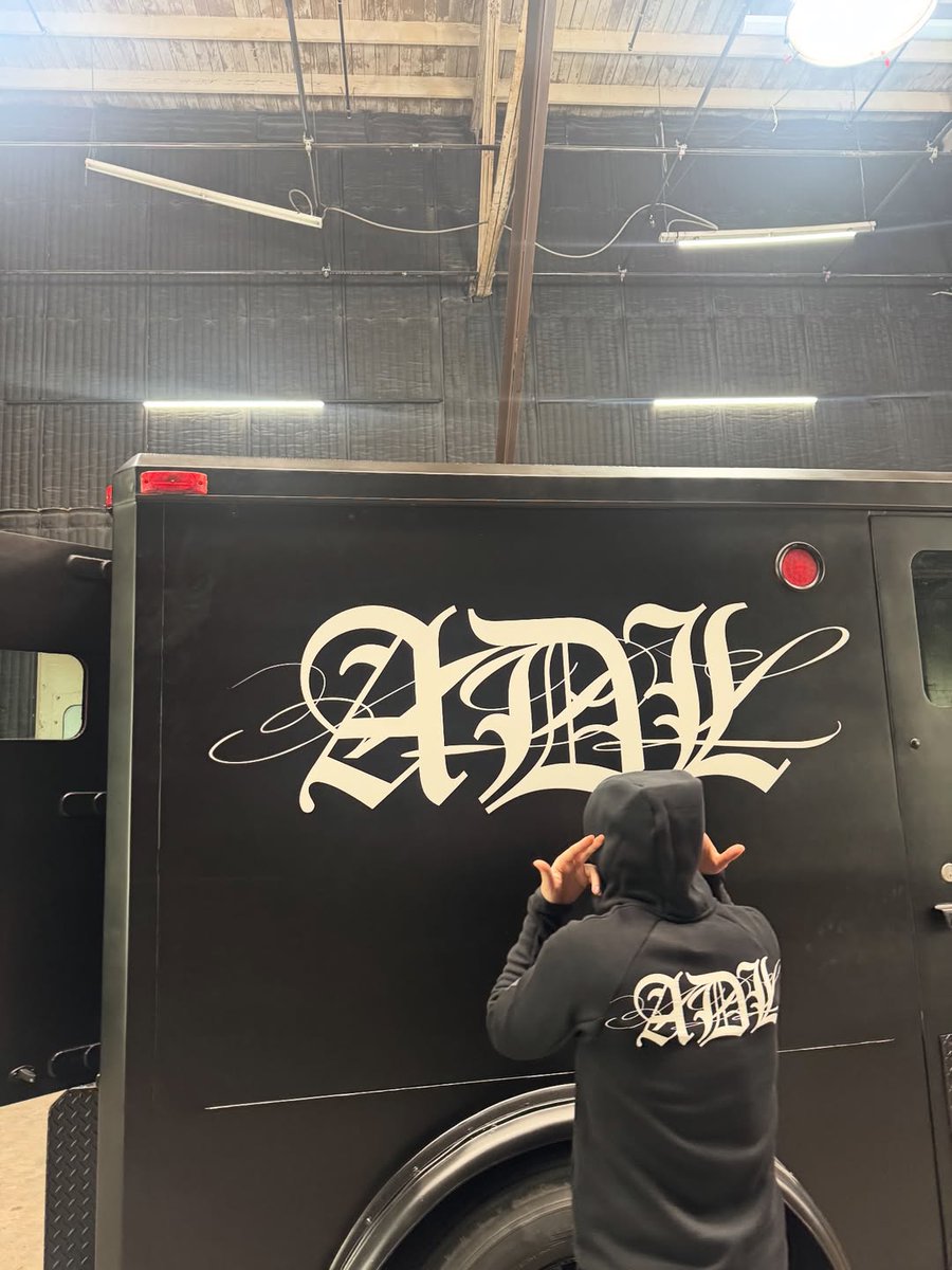 𝔣𝔩𝔢𝔵 tweet media