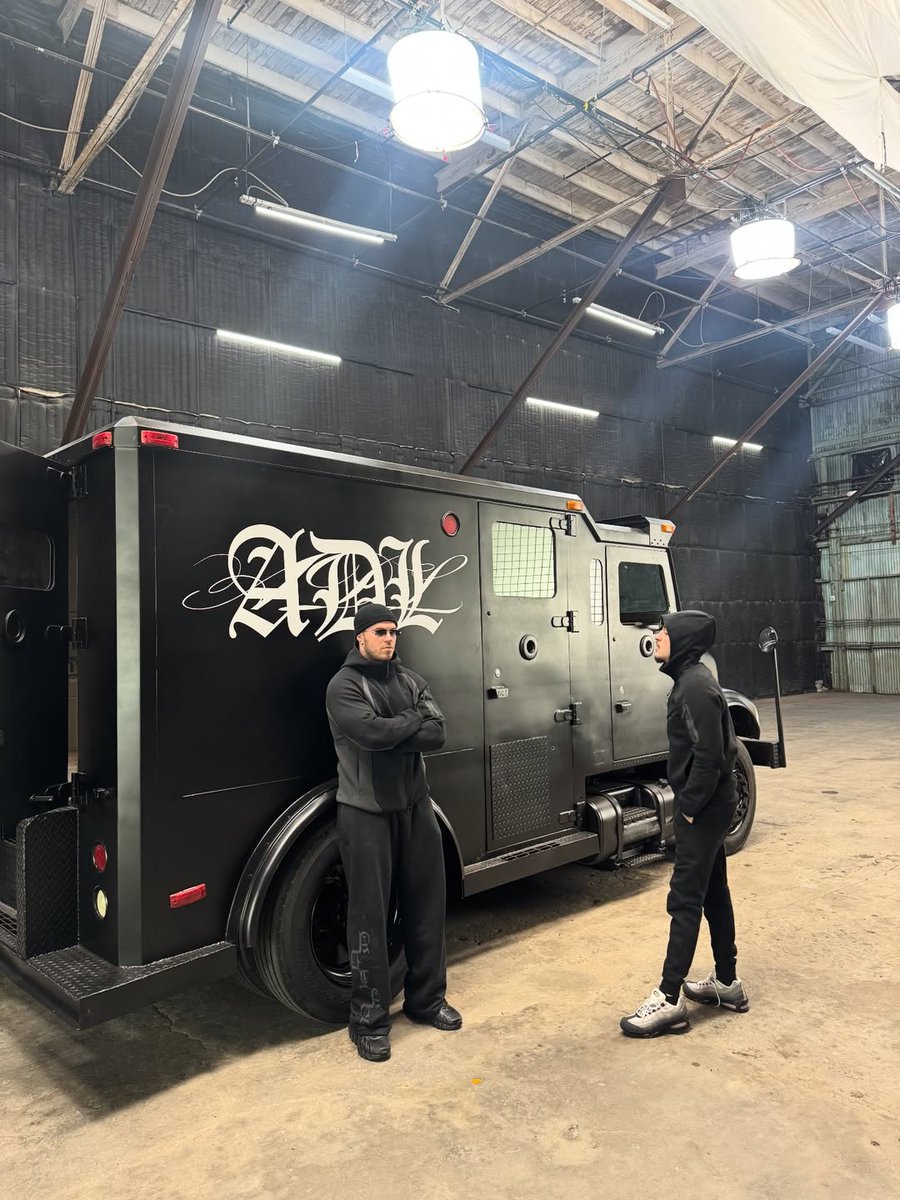 𝔣𝔩𝔢𝔵 tweet media