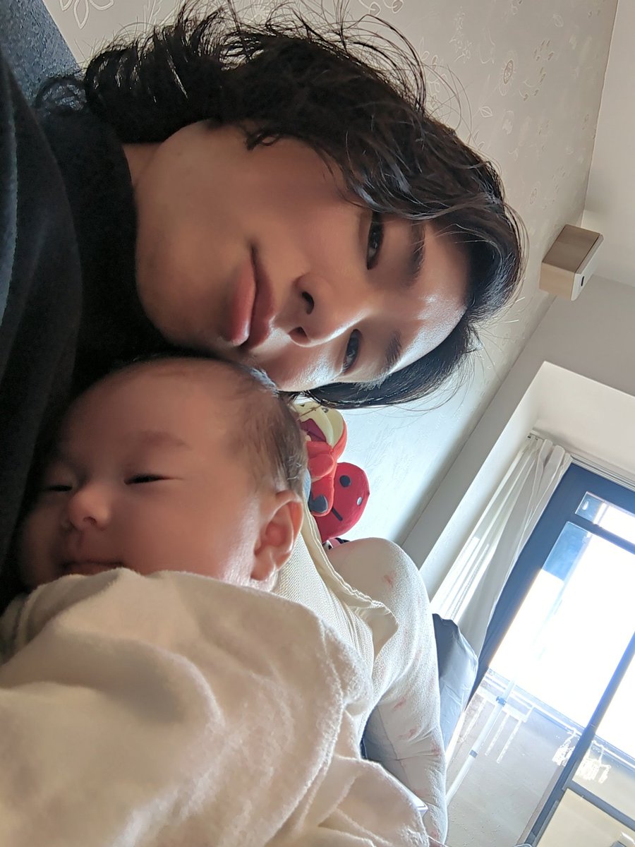 ななおにうむ tweet media