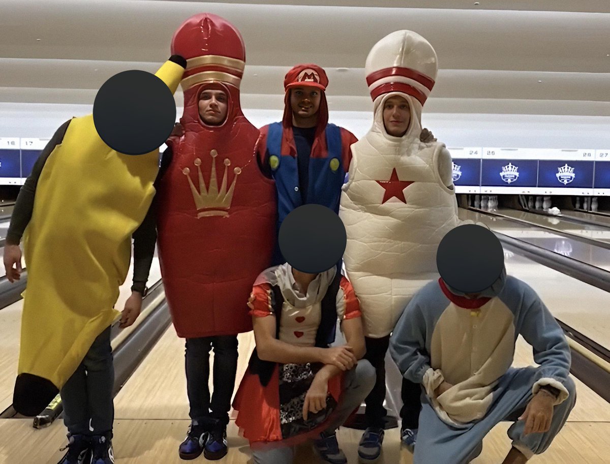 Mr's Fenestraz¹⁶⁵⁵ tweet media