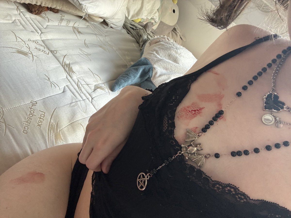 Ave ✧ ⋆｡ tweet media