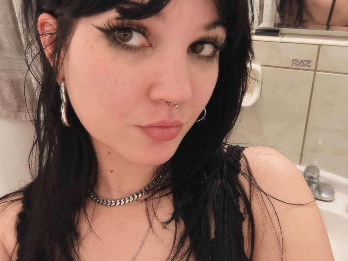 ⋆ ˚｡⋆୨୧˚ bambi ˚୨୧⋆｡˚ ⋆ tweet media