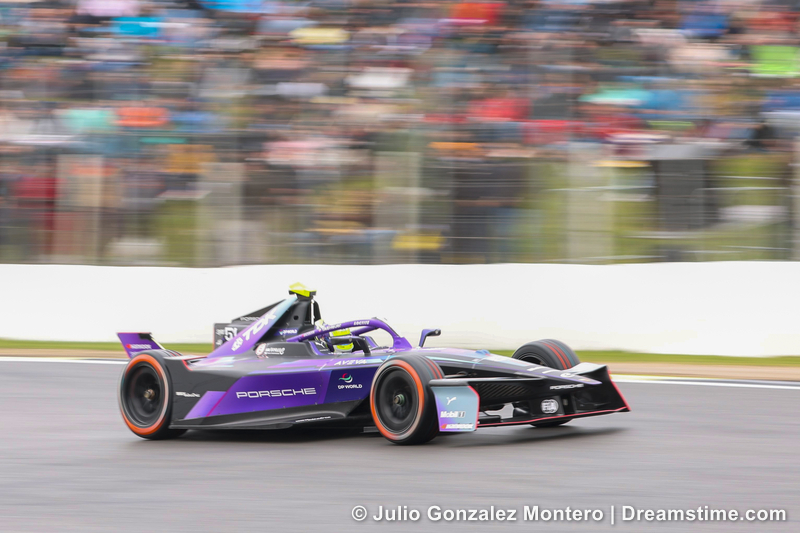 Dreamstime tweet media