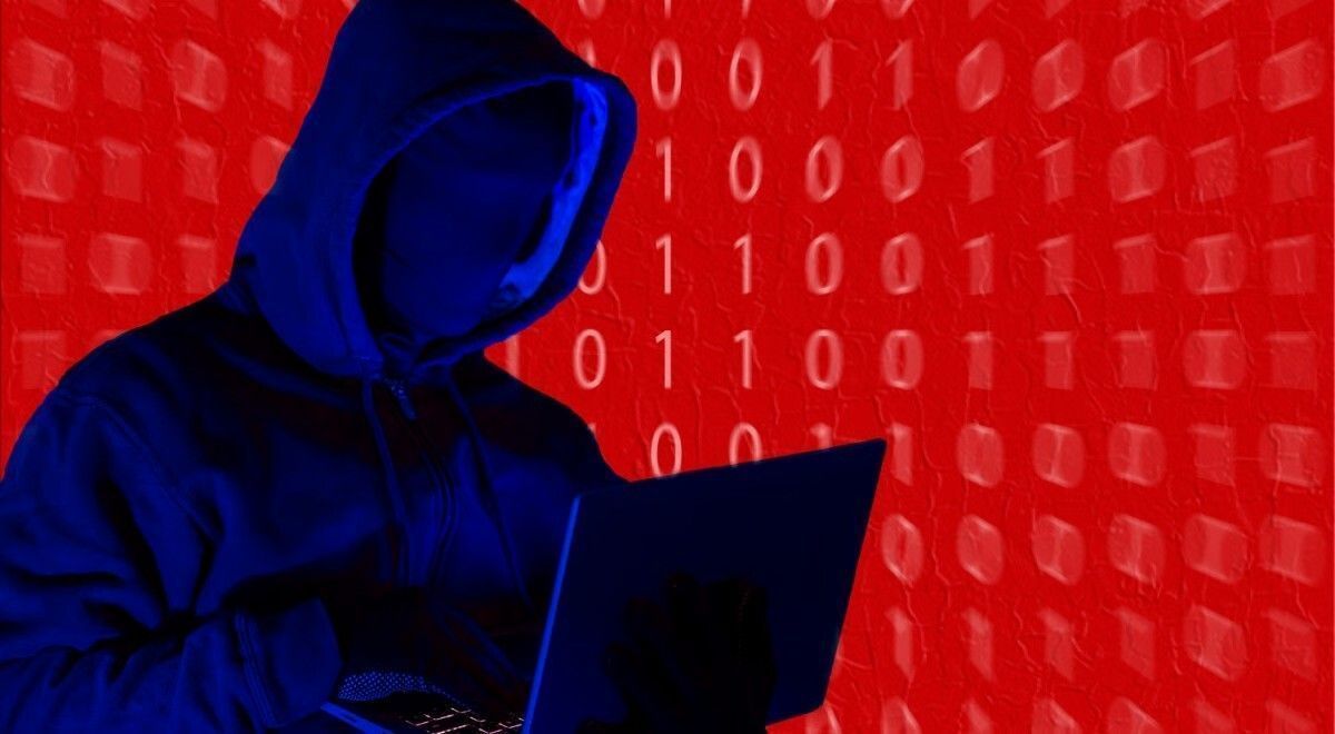 Transform_Sec's tweet image. Most wanted #hackers hide in plain sight – and there's nothing police can do 

buff.ly/FzdtrWA 

@CyberNews @AdiGaskell #tech #cybercrime #cybercriminals #cyberthreats #cyberattacks #databreaches #business #cybersecurity #infosec #leadership #CISO #CIO #CTO #CEO #RSAC2026