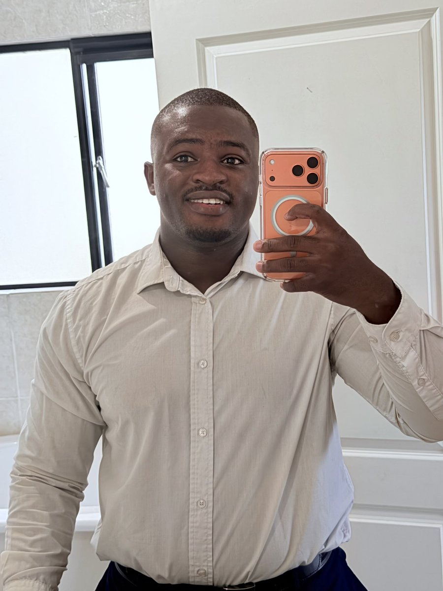 Newiii 🇿🇦 tweet media