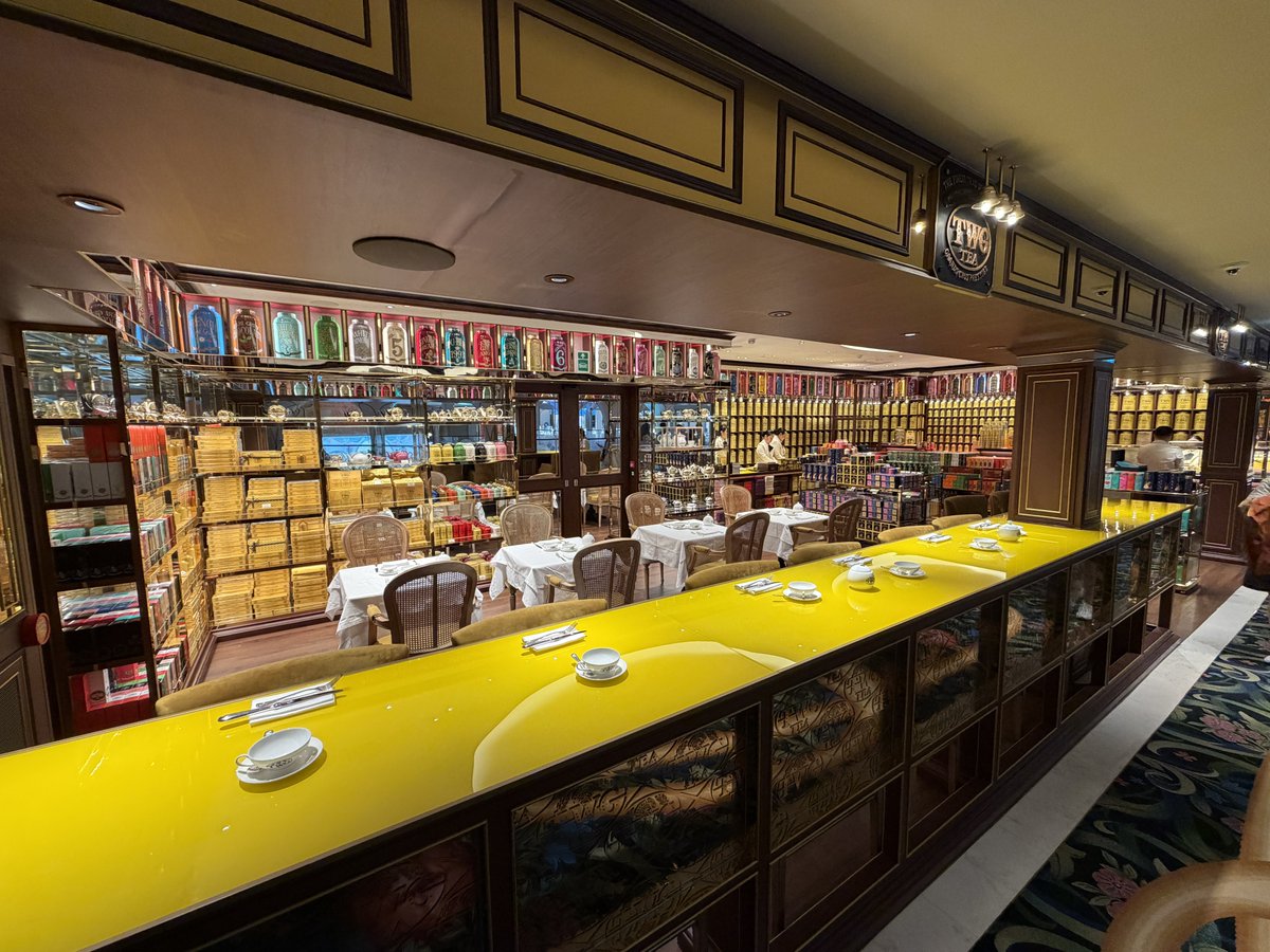 こちらも素敵な「TWG Tea」🫖 こちらも船内のお店とは思えない