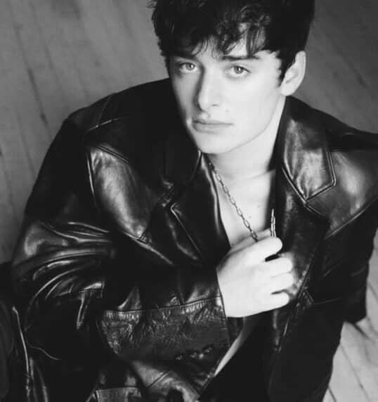 lulu ⚯ ͛ tweet media