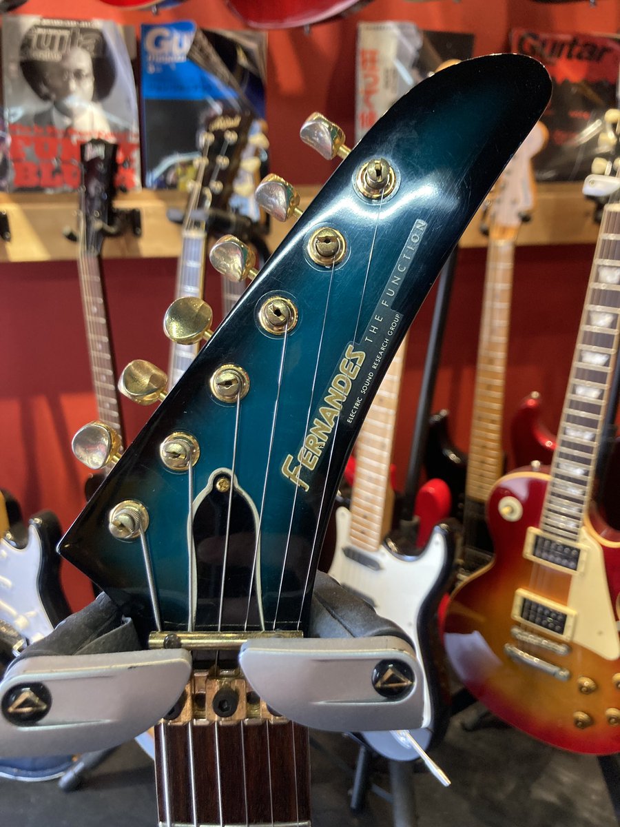 GNeinaam's tweet photo. ☆本日の入荷☆

FERNANDES  EX-145

フェルのエスクプローラータイプ入荷致しました！

やや使用感はございますが、レアなモデルではないでしょうか？？

お問い合わせお待ちしております♪

#guitar #FERNANDES #ギター #フェルナンデス #日本製 #長岡市 #中古 https://t.co/wHzhE0YZFl