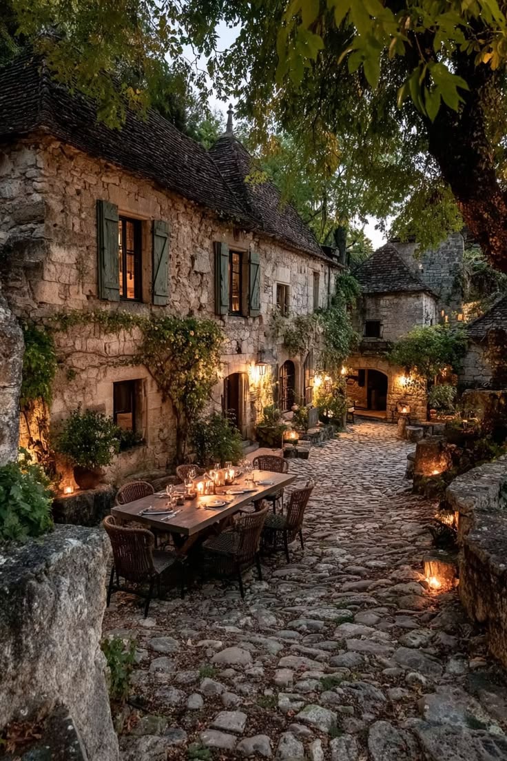 Pantious  Bianca tweet media