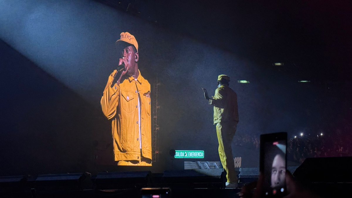 heraldodemexico's tweet image. #OMG | Este martes 24 de abril Tyler the Creator se presentó en CDMX después de varios años. 🤩 

El rapero tendrá dos shows, el de hoy y el del 25 de marzo en el Palacio de los Deportes donde tocó canciones como "ARE WE STILL FRIENDS?", “See you again” y no podría faltar