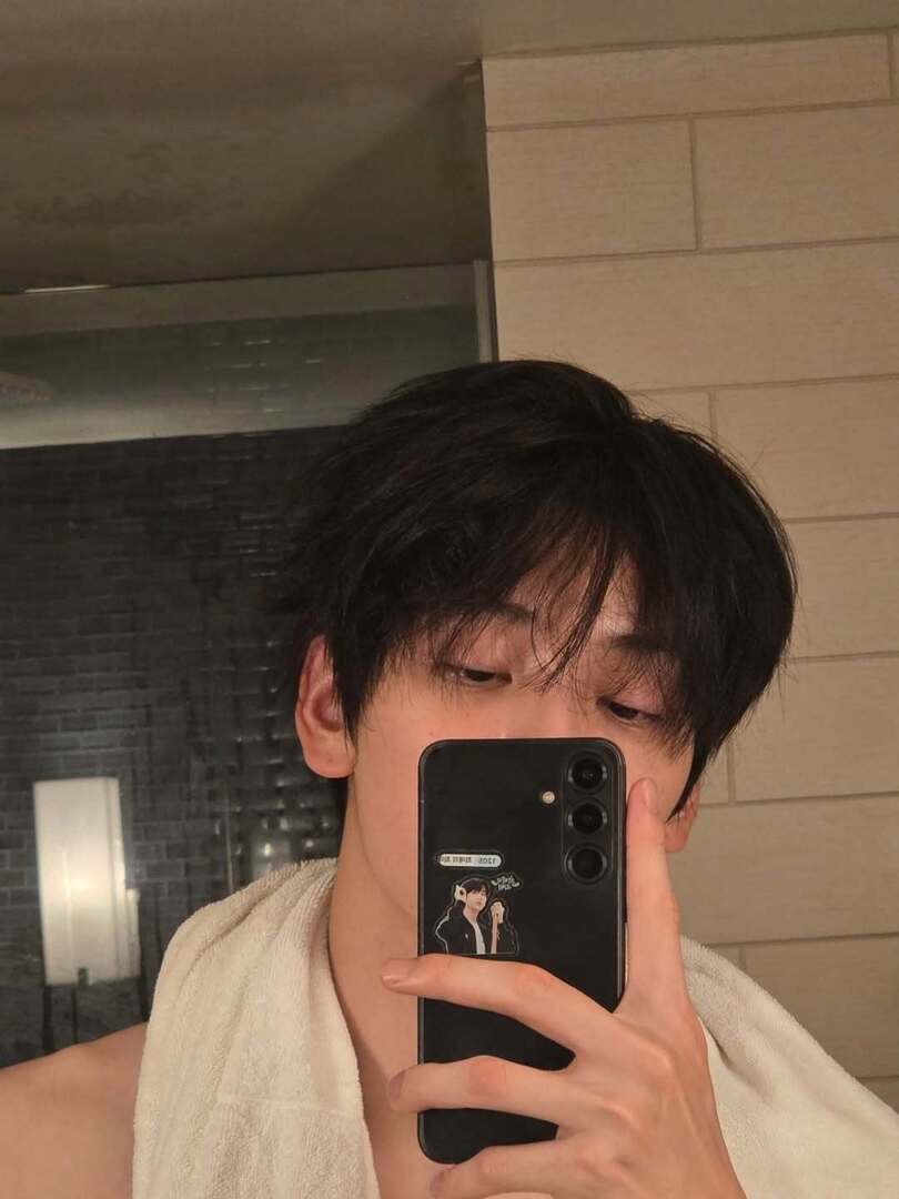 selfolssi ♤ tweet media