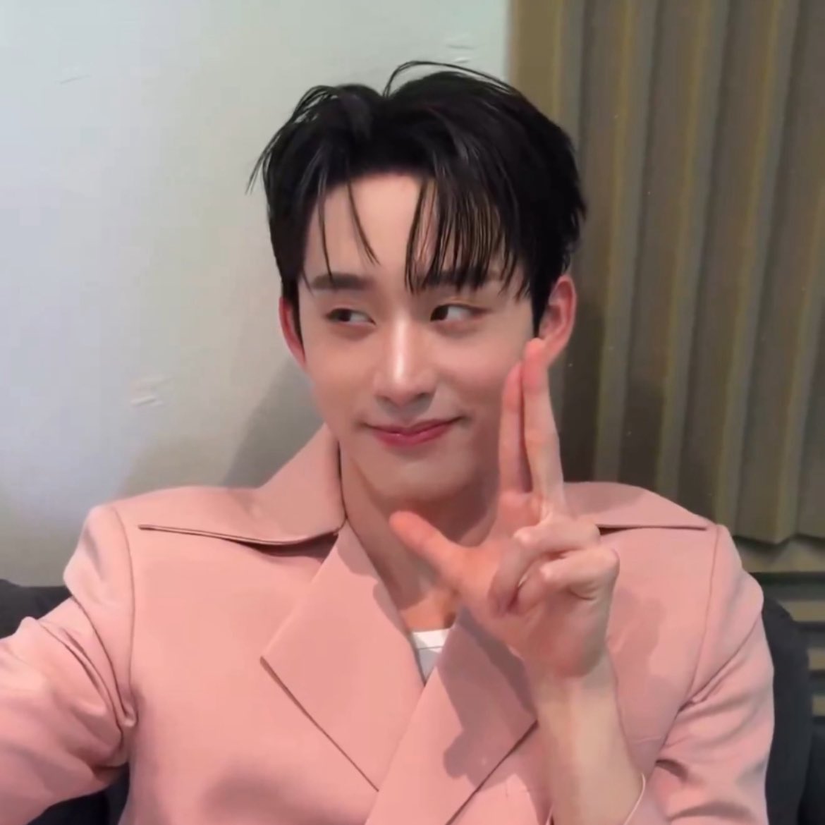 blooming 💌 tweet media