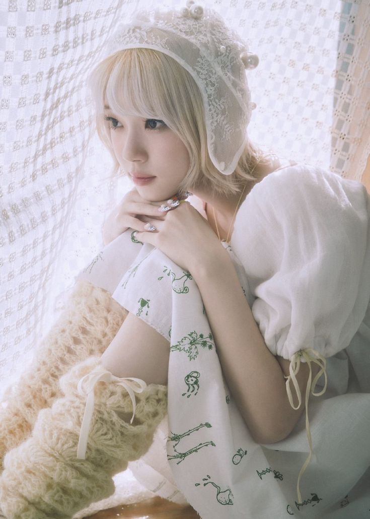 UNIS BASE tweet media