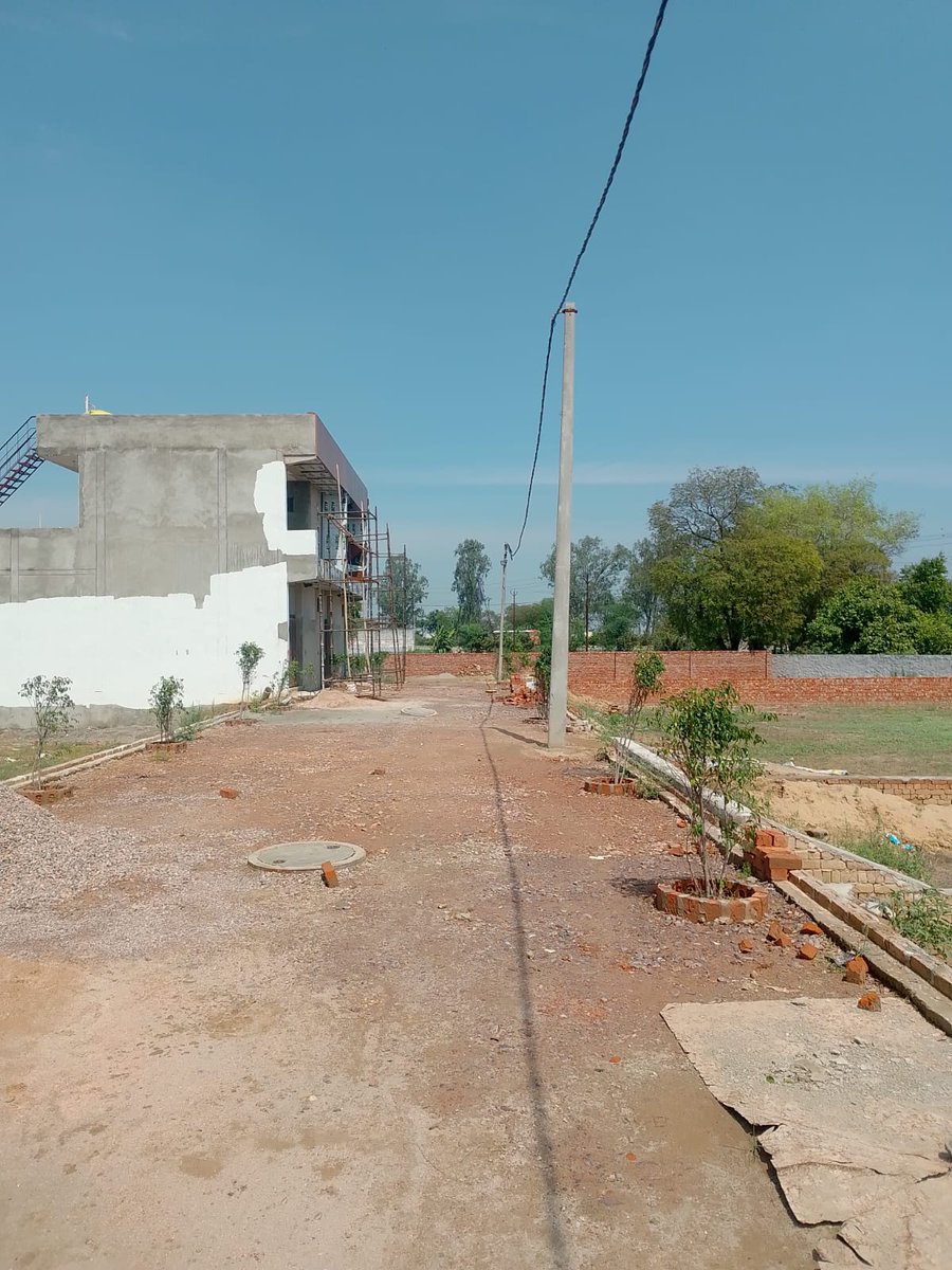 HaritVatika's tweet photo. Harit Enclave offers a thoughtfully planned residential township designed for comfort, security, and long-term value. Whether you’re planning to build your dream home or looking for a high-growth investment opportunity, this is an ideal choice.

🔖 Booking Amount: ₹51,000 Only https://t.co/WVsmzcUuHb