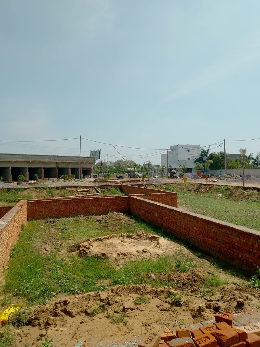 HaritVatika's tweet photo. Harit Enclave offers a thoughtfully planned residential township designed for comfort, security, and long-term value. Whether you’re planning to build your dream home or looking for a high-growth investment opportunity, this is an ideal choice.

🔖 Booking Amount: ₹51,000 Only https://t.co/WVsmzcUuHb
