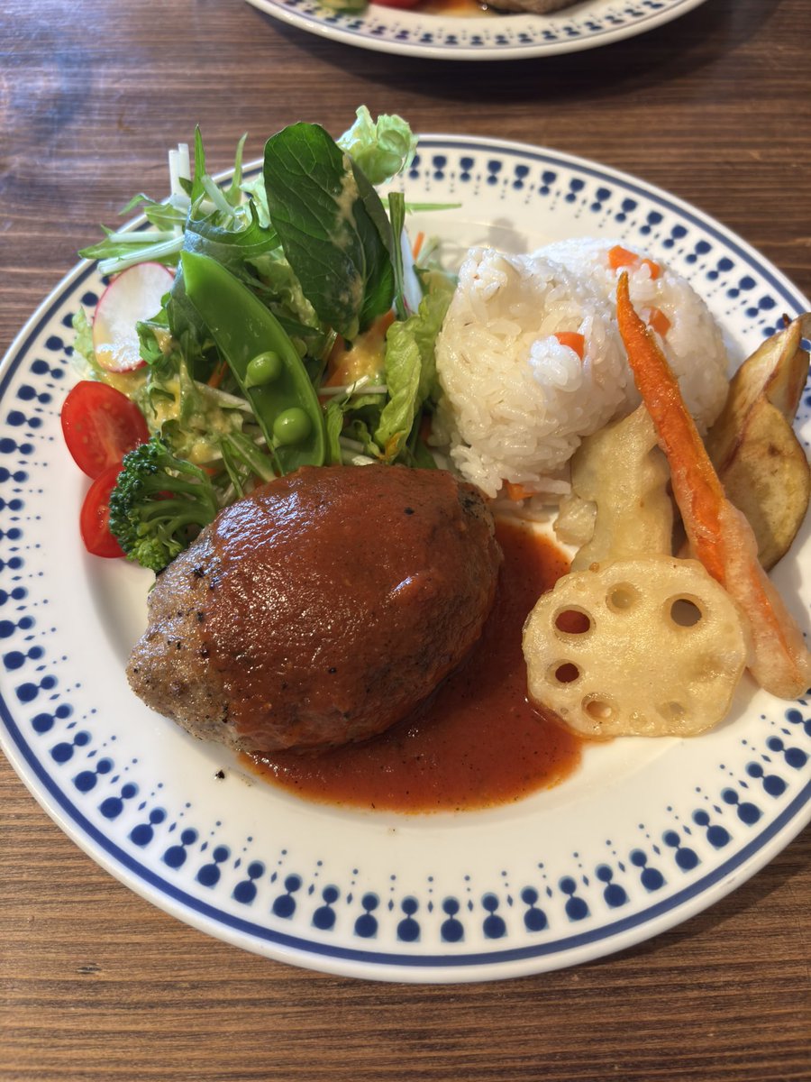 ytta_86's tweet photo. 聖地巡礼したぜ
#ゆるキャン　#つぐら舎 https://t.co/AG7Fd0e2uo