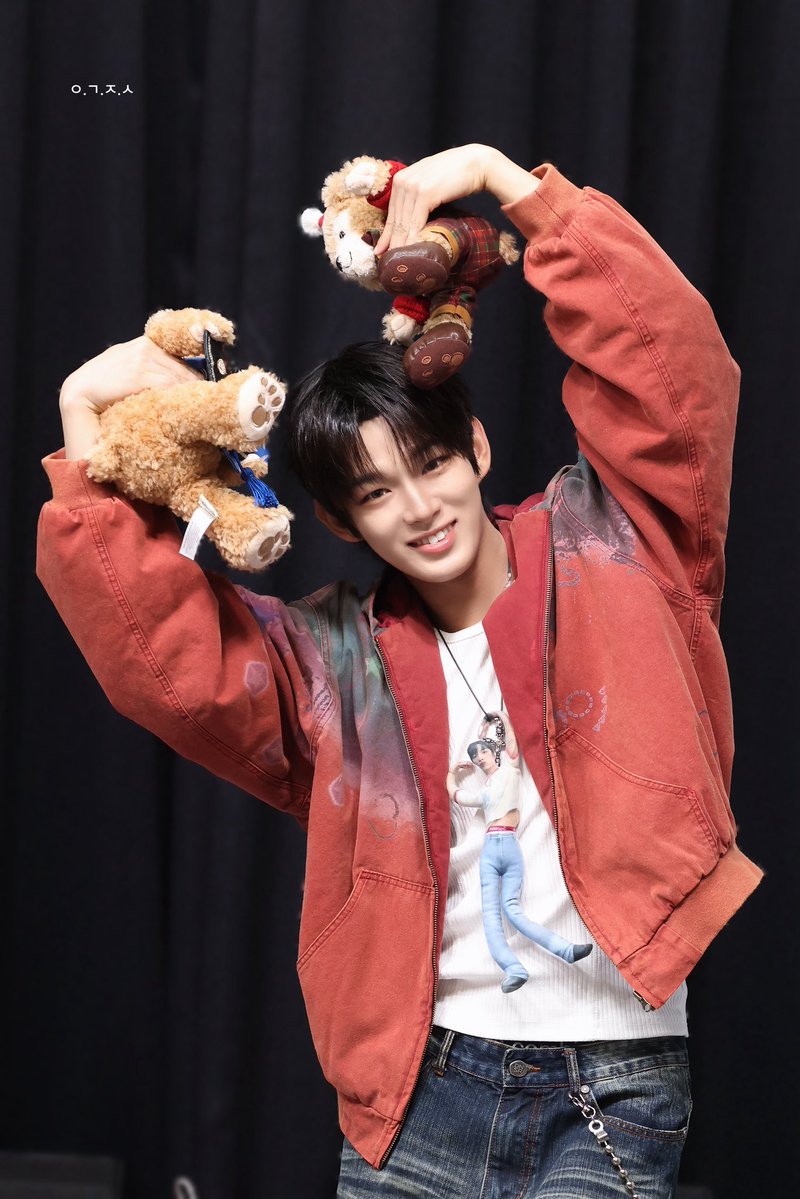 웁깁장슝🚀 tweet media