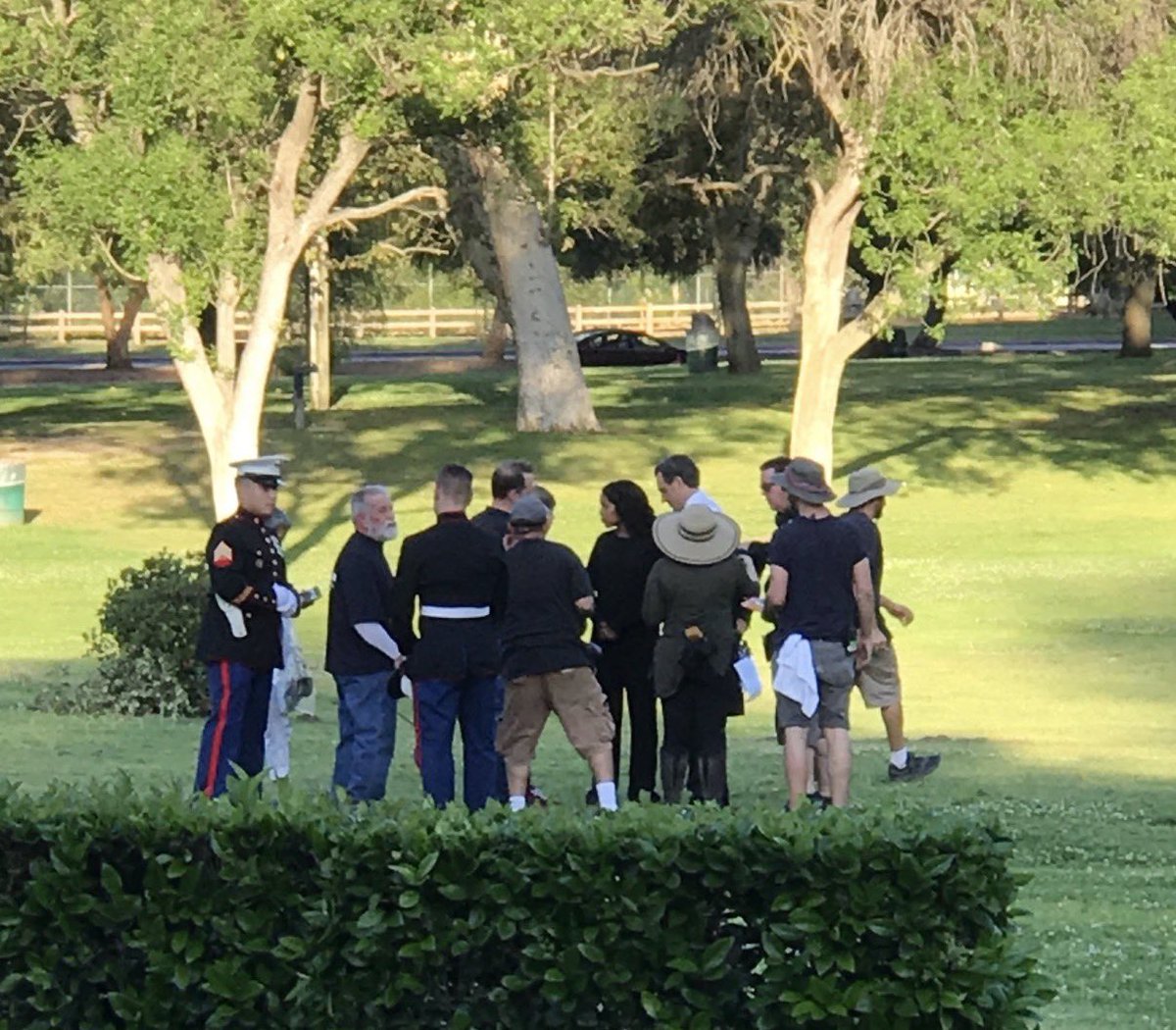 CynthiaLFrybarg's tweet photo. @scandamonium #Olitz 👩🏽❤️👨🏻 #ScandalABC
**Sorry, I only snuck one photo as taking pictures was forbidden**
Dialogue we all know by heart…
The cameras
I don’t care
It’s been an honor Mr. President
The honor has been all mine https://t.co/sMgZaX0X4R
