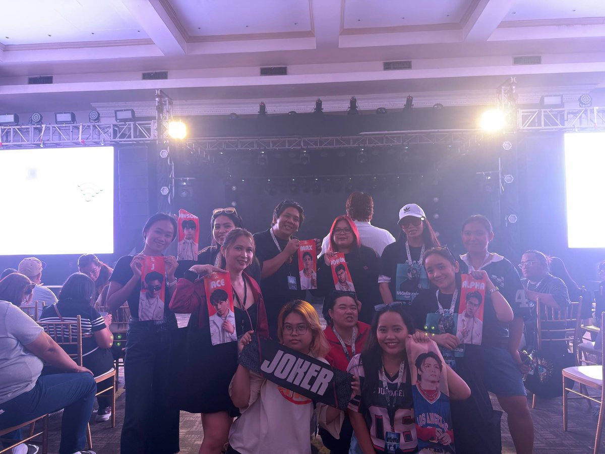 sunkissedorenji's tweet photo. fam 🫶

WALA NG IBA 1ST ONE
@1stoneOfficial #1stOne 
#Panaghiusa1stOneUgForOne #WalaNgIba20th https://t.co/mm8Z8OGfTS
