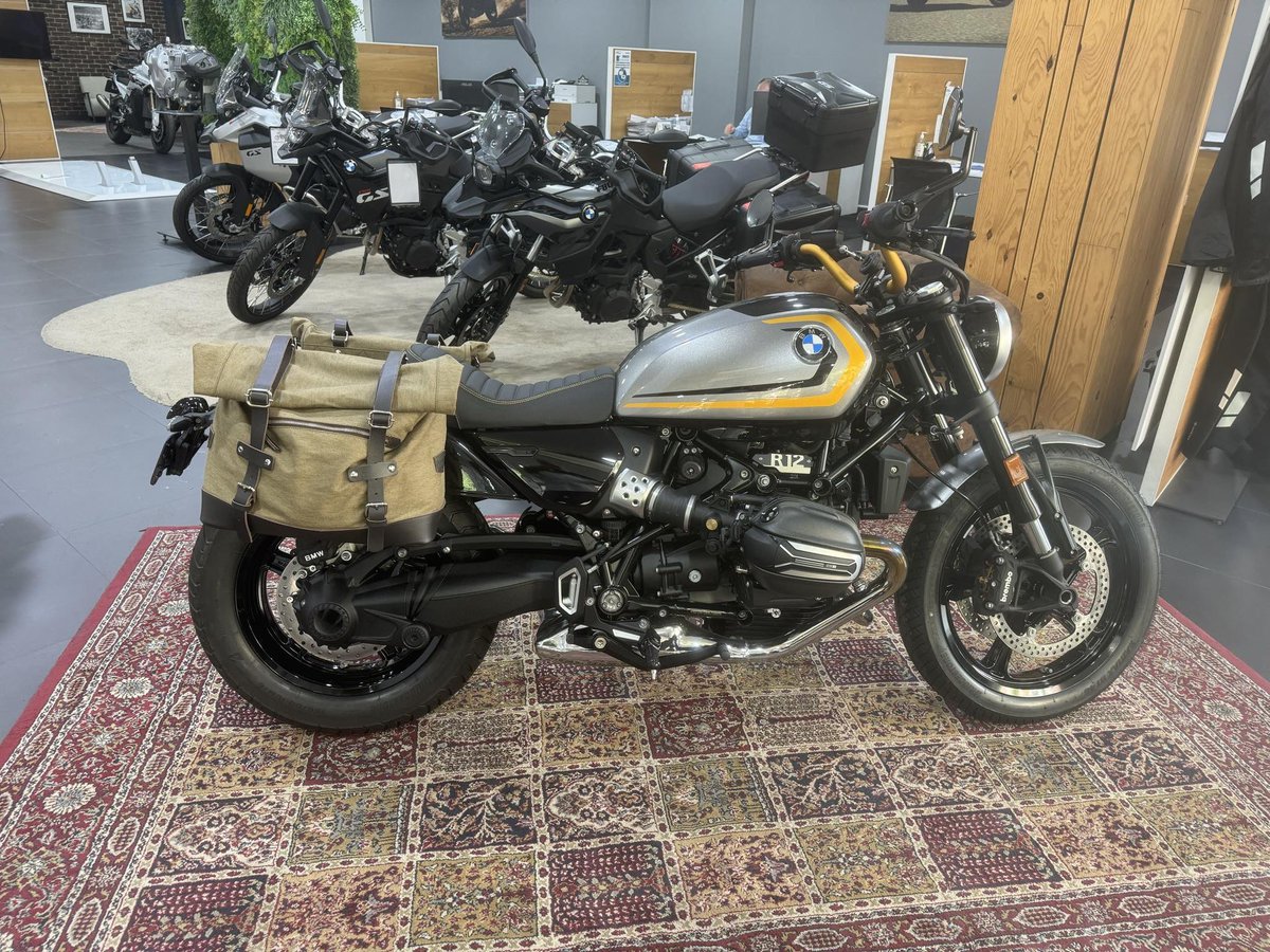lapoderosa_jp's tweet photo. 完売しておりましたBMW R12用ブラケット再入荷しております！
https://t.co/biKe4rDAYm https://t.co/xxZez6AE8A