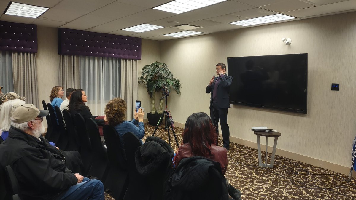 FreedomCalendar.net tweet media