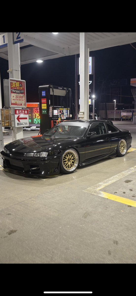 SilviaX148's tweet photo. 納車してやっと一年が経ちました(^^)u

なんせ色々とやりまくった一年でしたw

シルビアに乗って新しい出会いや沢山の車好きの方と仲良く出来て嬉しいです☺️

次の一年後は更にグレードアップ⤴️
させるつもりです(^^)

#シルビア　#S14kouki #S14 #K's
#BBS #るり〜ず https://t.co/R9JRrSCgVq