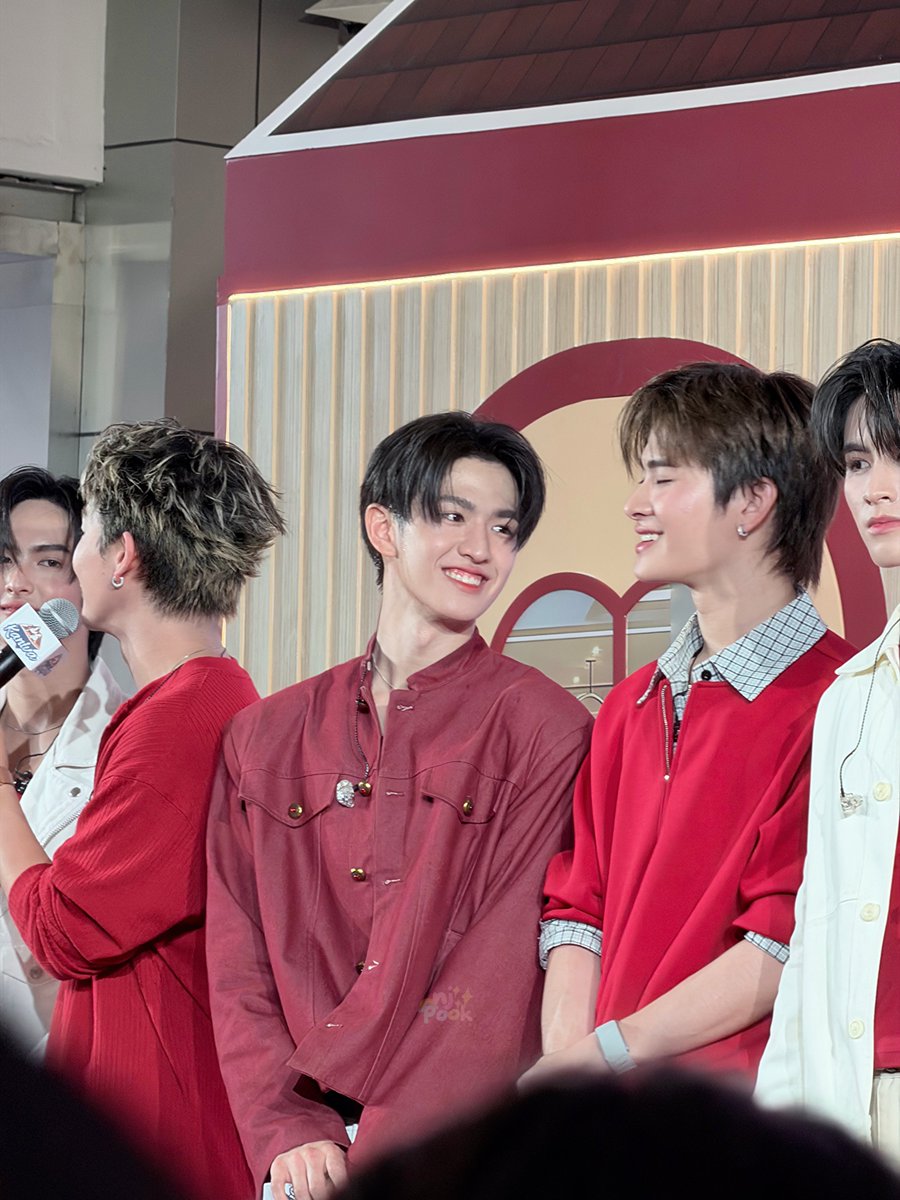 (̨̡ ̮̈ )̧̢pppooooook tweet media