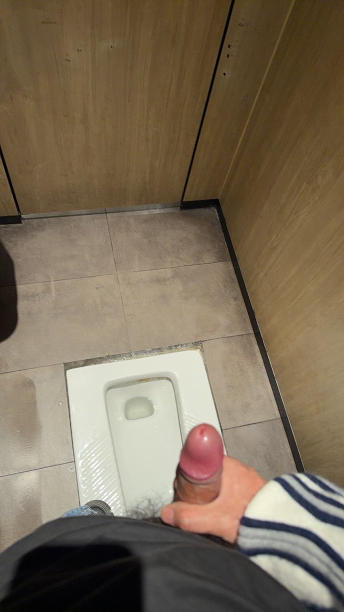 杭州容易被操尿的学霸 tweet media