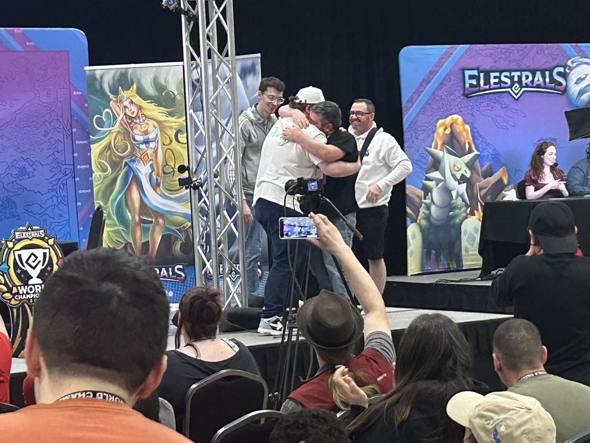 MBT 💫 Elestrals tweet media