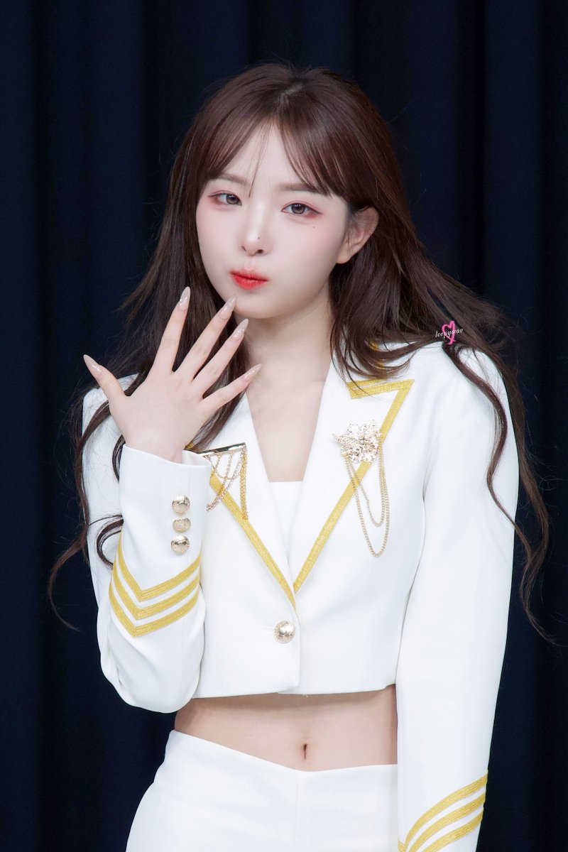 1921dotcom tweet media