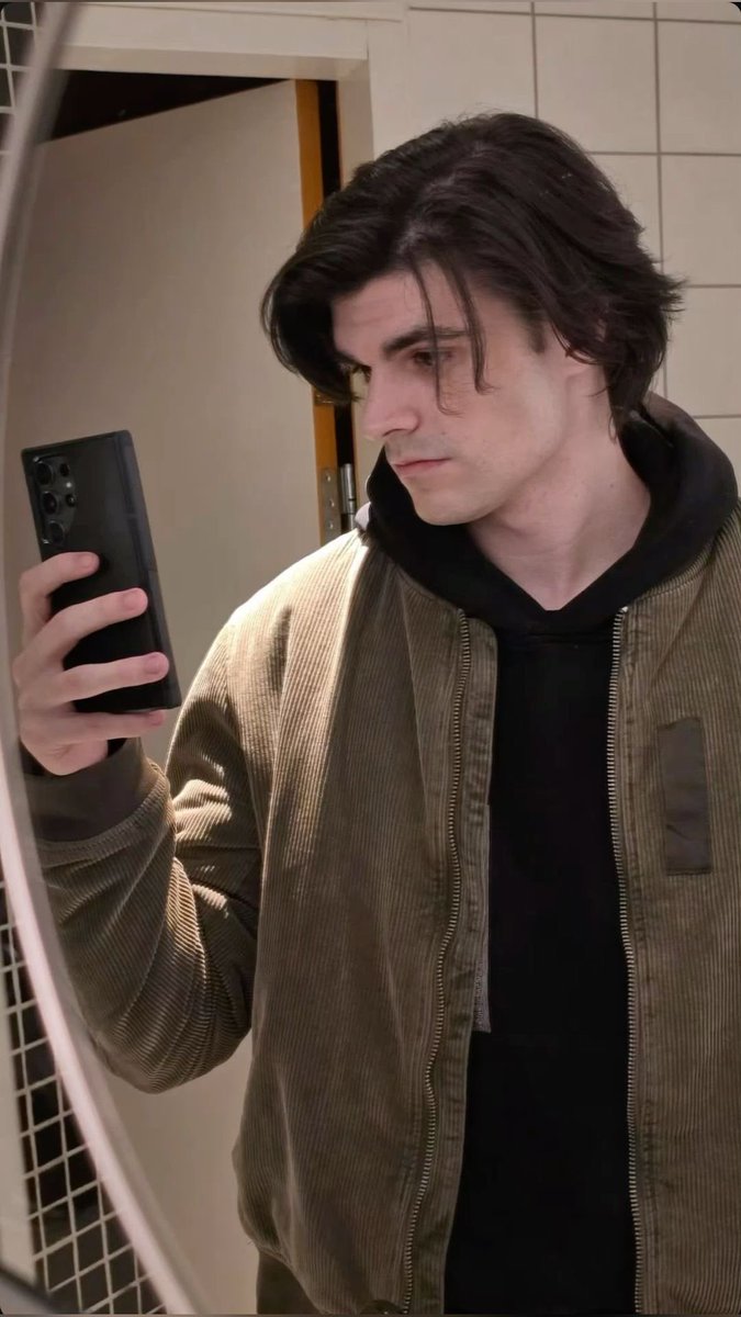 mar ❨・¨⬮ tweet media