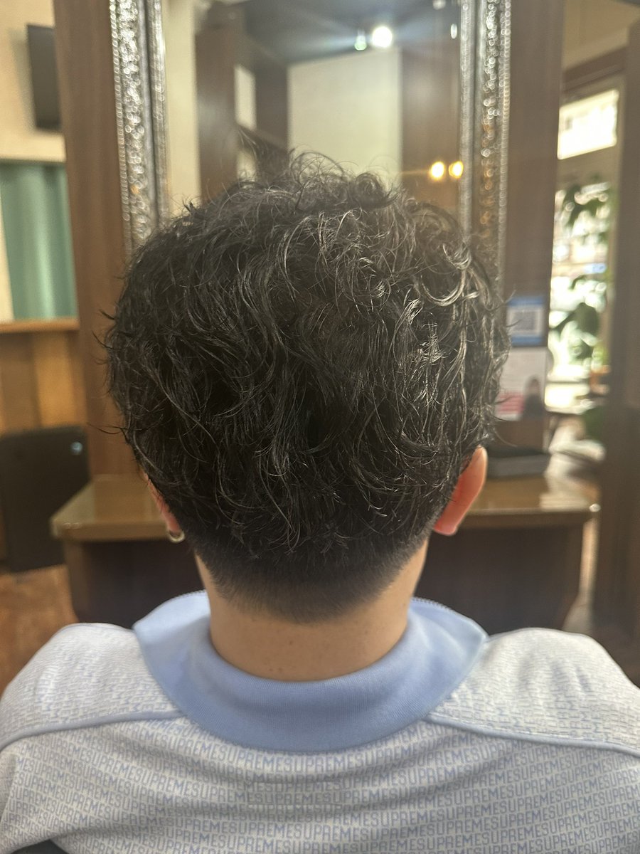 esedition's tweet image. 〜Sin's  photograph〜

おはこんばんにちわ〜シンです😊
昨日は休みで久々の髪切りへ✂️
パーマかけてハイライト入れてサッパリしました✨
只今52歳抗っておりまする(笑)😂
今日も頑張って夜勤行きます👍
 #火の国
 #HYLE