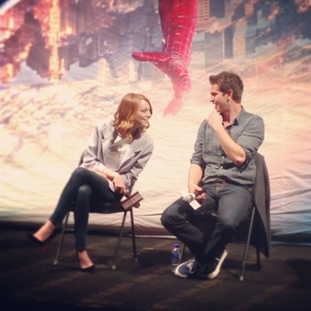 emma stone throwbacks| fan account tweet media