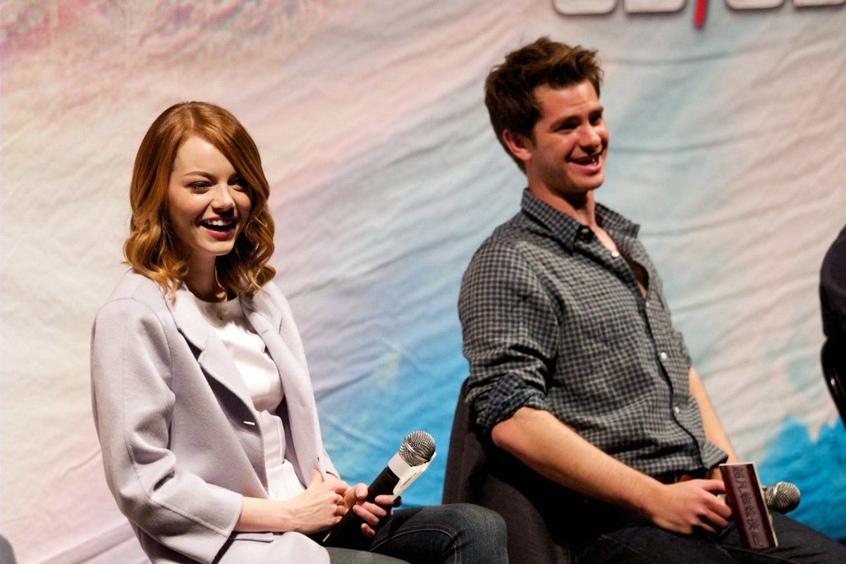 emma stone throwbacks| fan account tweet media