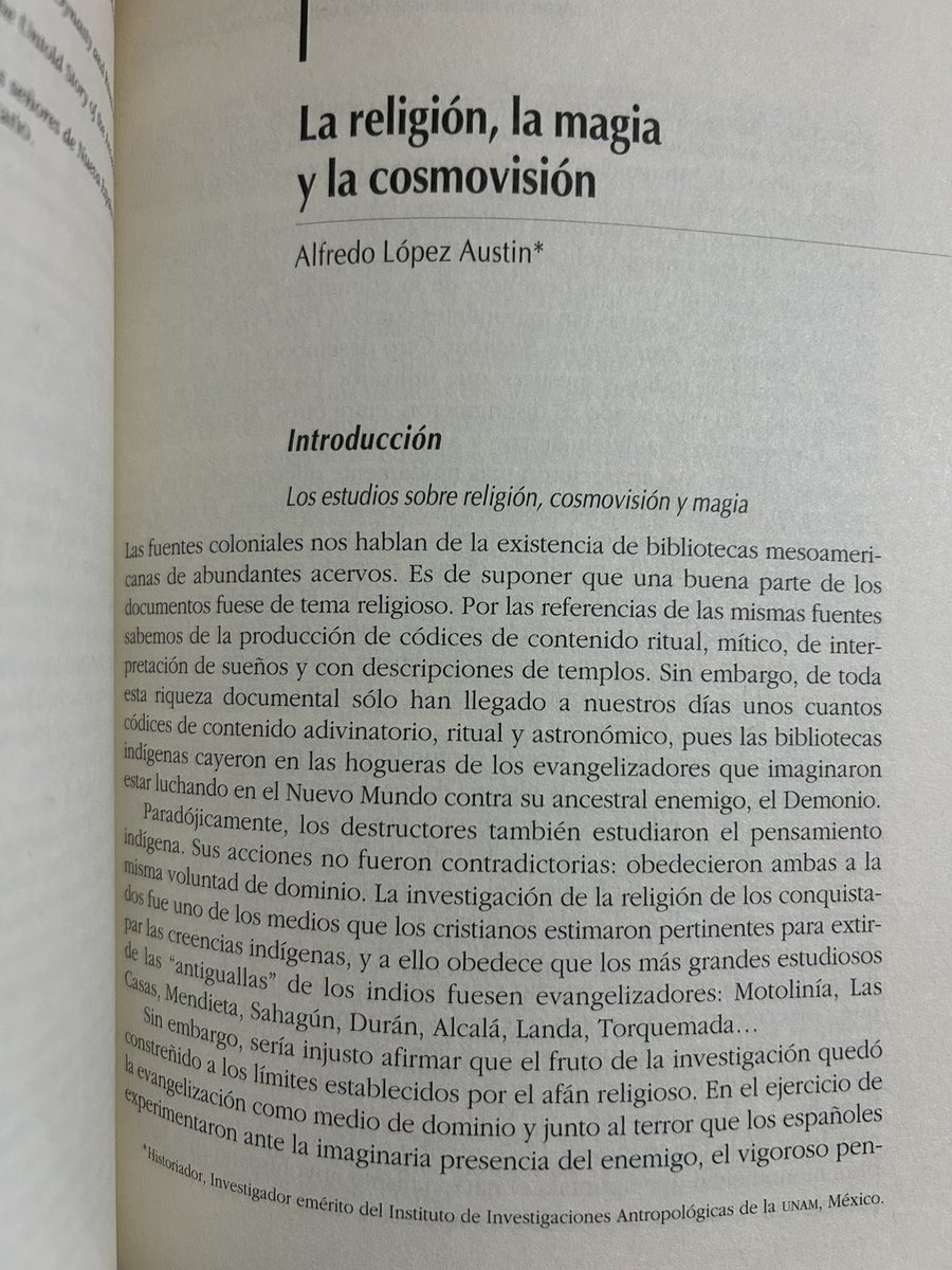 aldo_sauza's tweet photo. Alfredo López Austin investiga en “La religión, la magia y la cosmovisión”, los elementos de la tradición religiosa mesoamericana: la relación de los seres humanos con los dioses, los linajes y su vínculo con el poder, así como la creación y la estructura del mundo. https://t.co/DSaCuP5HZq