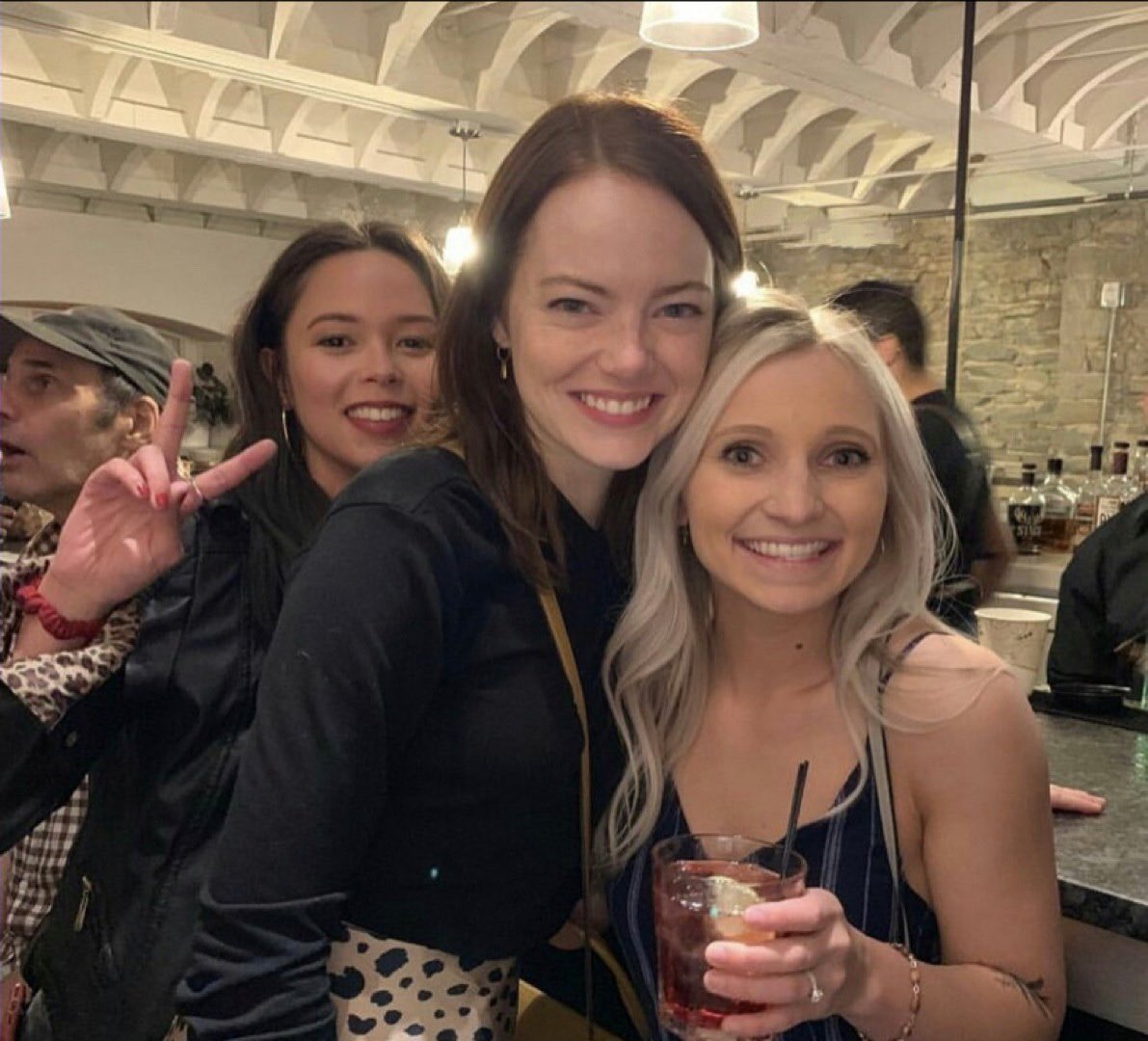 emma stone throwbacks| fan account tweet media