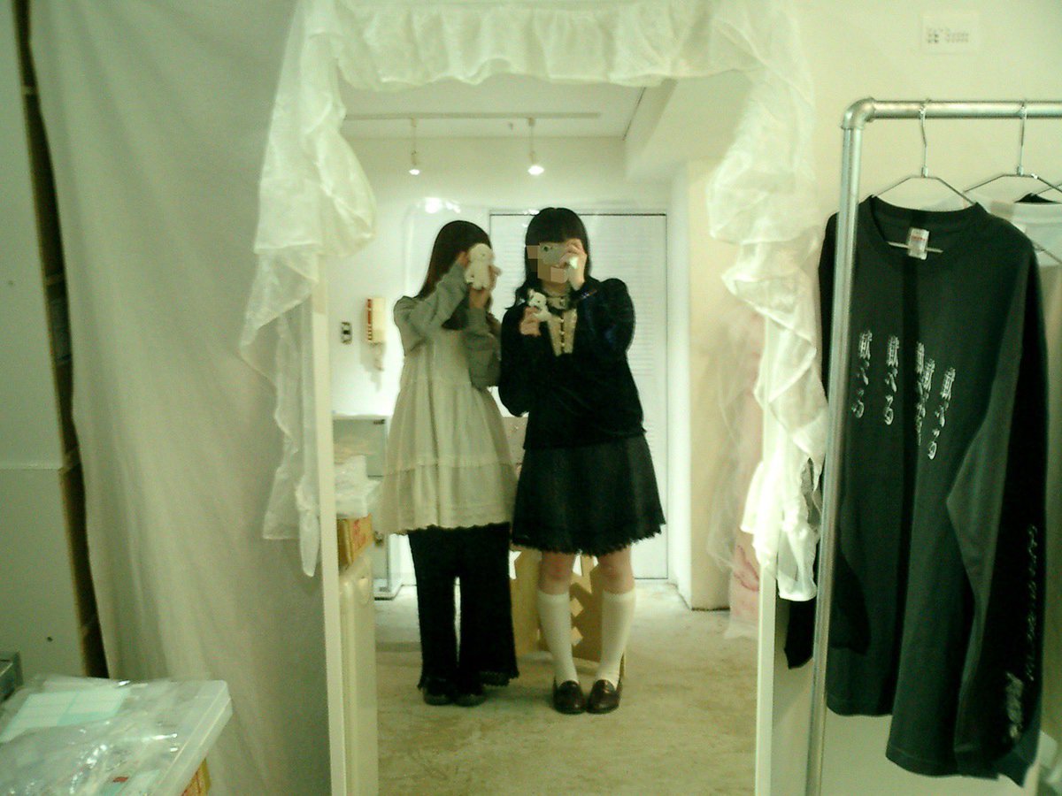 犬食べる tweet media