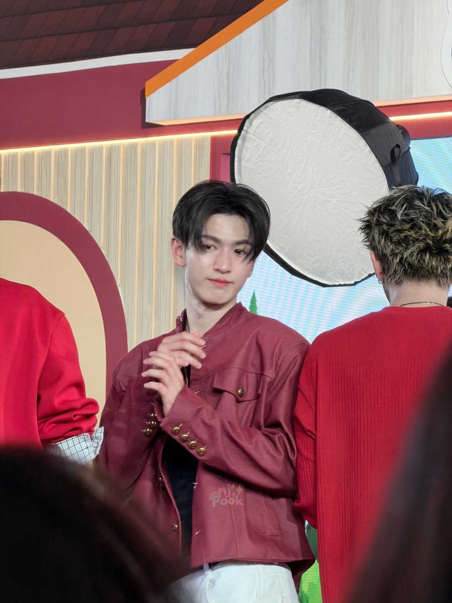 (̨̡ ̮̈ )̧̢pppooooook tweet media