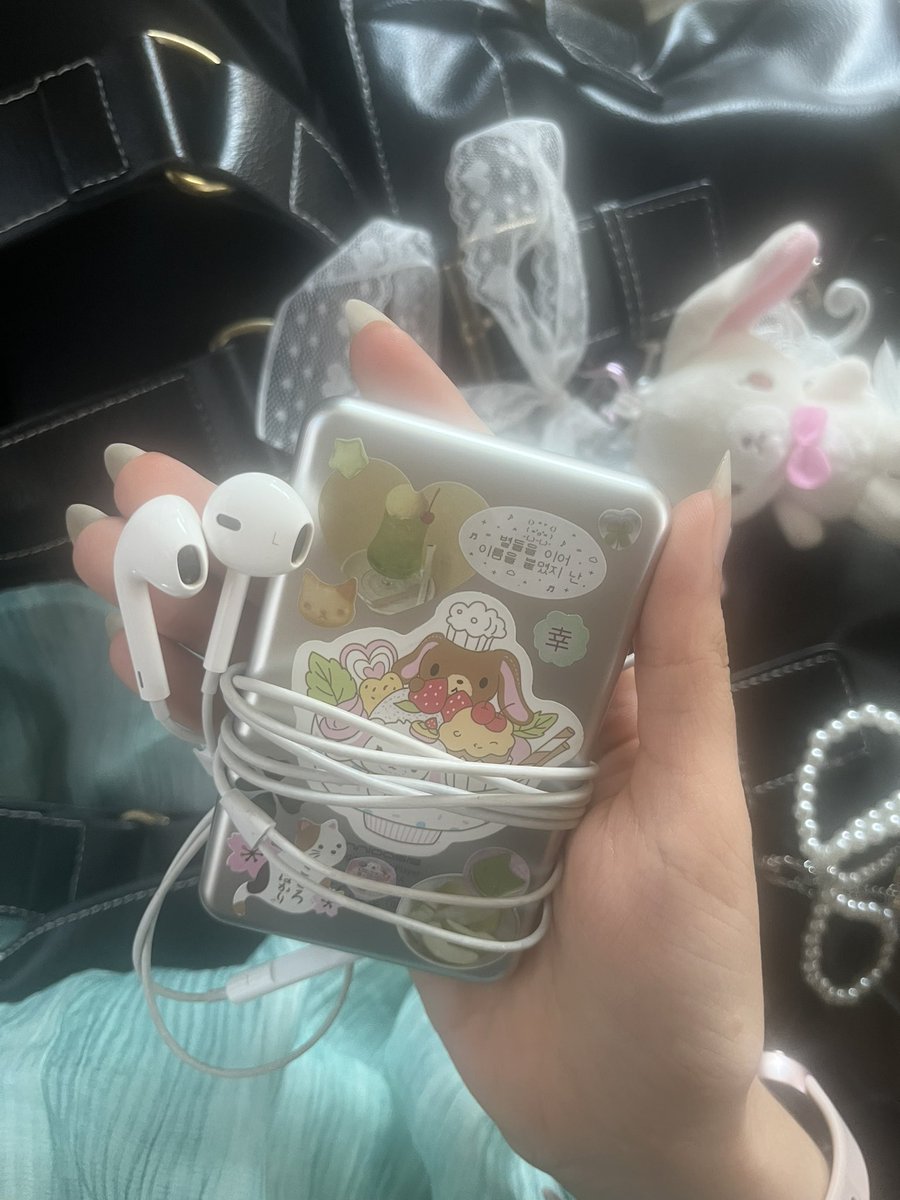 mint choco ice cream tweet media