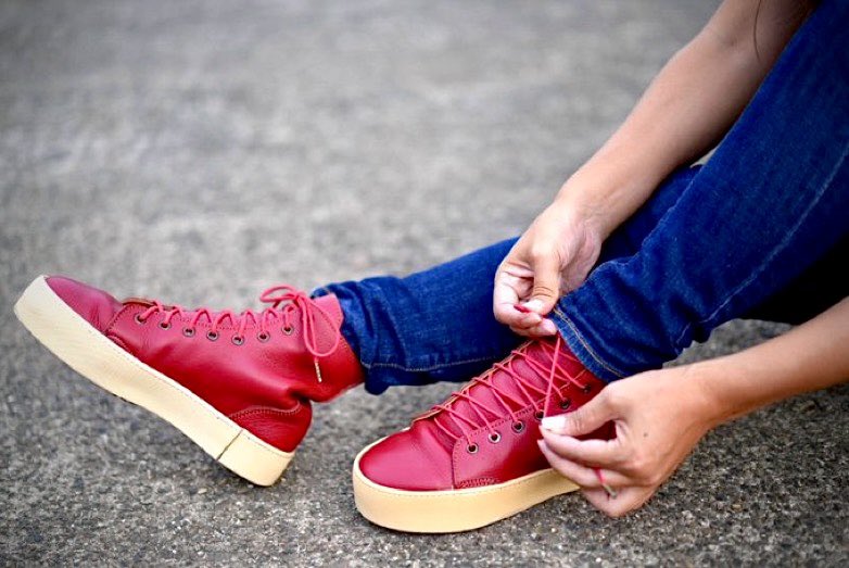 -est 革でブーツ作る人 tweet media