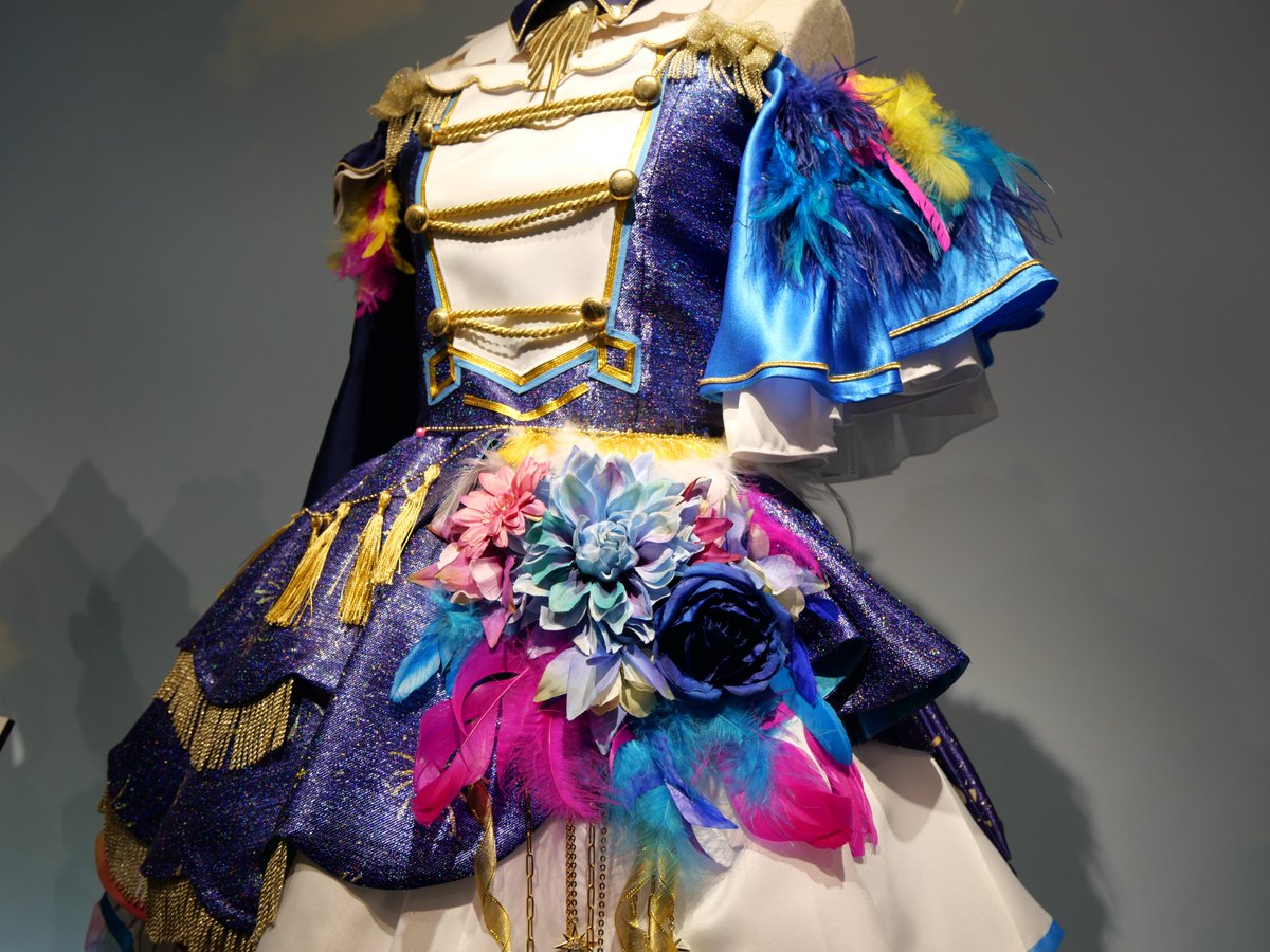 mas1margame's tweet photo. ｱｲｷｭｰからだから衣裳展行くか悩んでたけど結果行ってよかったです！！
衣裳の細かいところって多分ライブでもわからないよね。
衣装名の由来・こだわり・解説とか含めて満足です。
 #シャニマス衣装展東京 https://t.co/XJtx9edZja