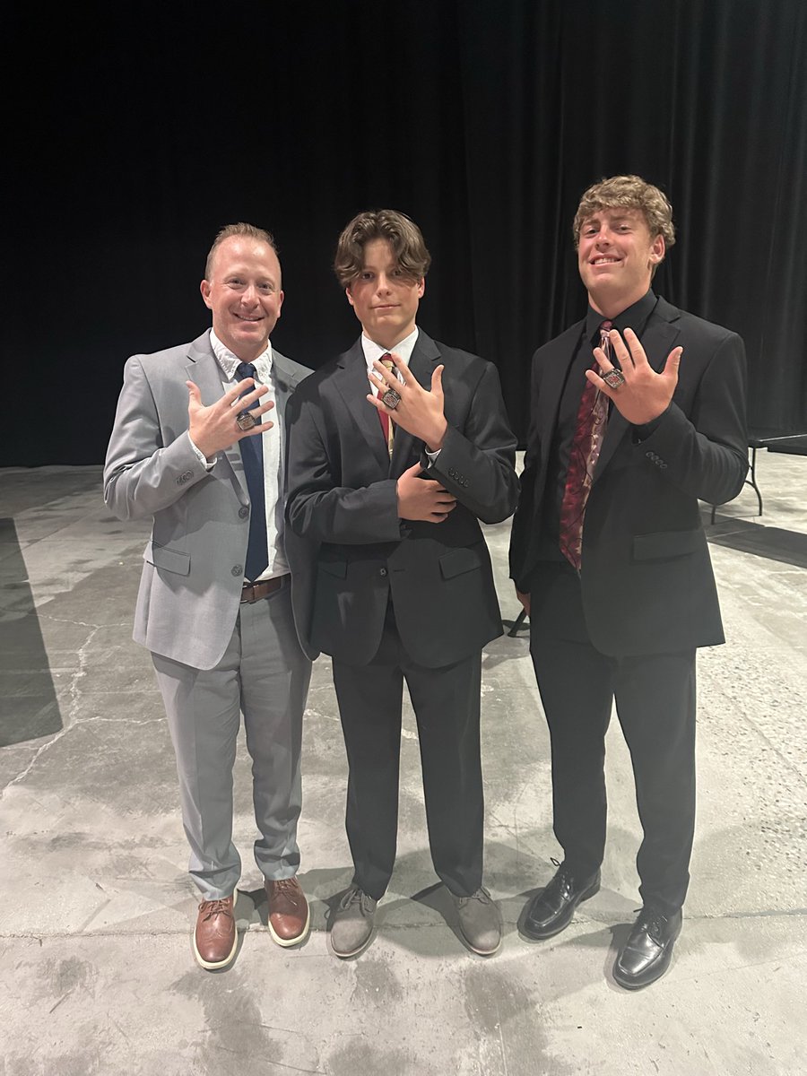 John A Kelling tweet media