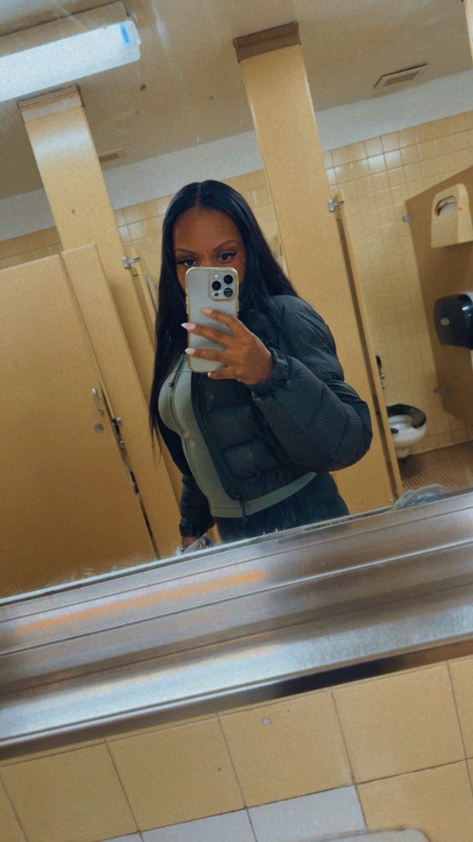 Me With My Gina Waters Apple Head 🍎 A$$ 😂