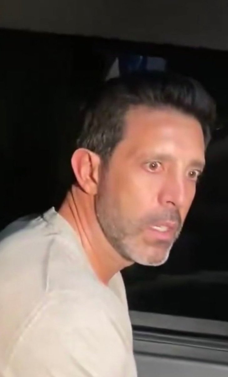 Cacho con C tweet media