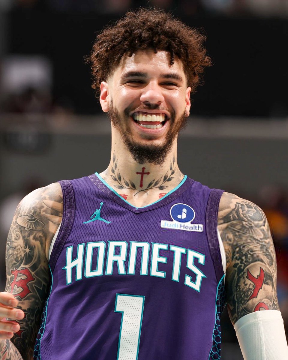 B24 Dunk tweet media